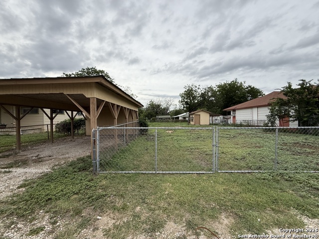 Details for 16021 Front St N, LaCoste, TX 78039