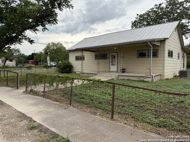 Details for 16033 Front St N, LaCoste, TX 78039