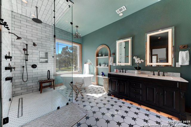 Listing photo id 16 for 13944 Fm 32