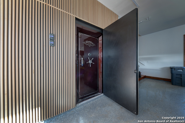 Listing photo id 22 for 13944 Fm 32