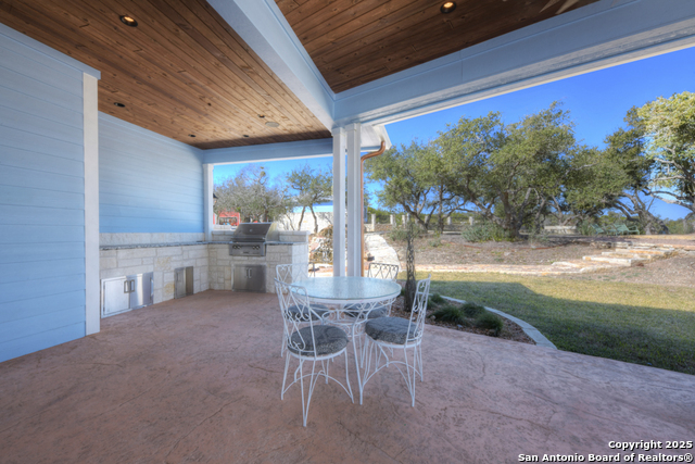 Listing photo id 25 for 13944 Fm 32