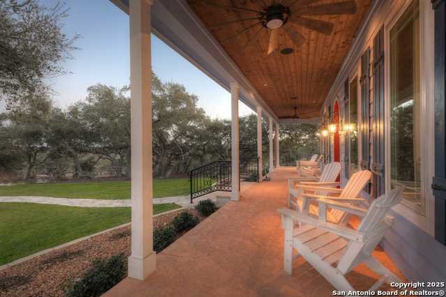Listing photo id 1 for 13944 Fm 32
