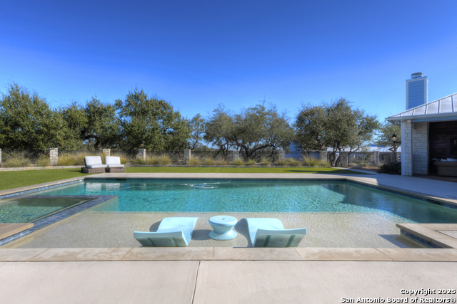Listing photo id 35 for 13944 Fm 32
