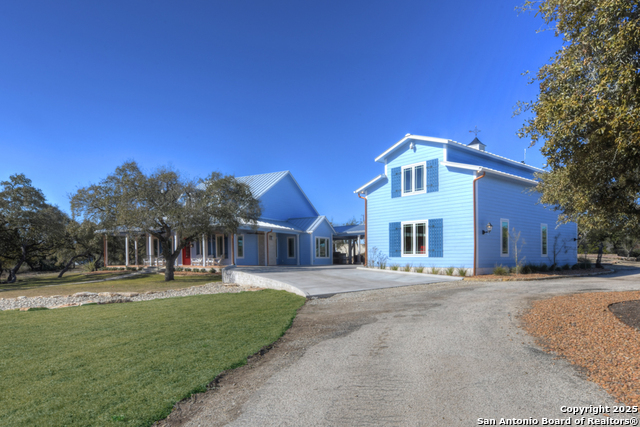 Listing photo id 2 for 13944 Fm 32