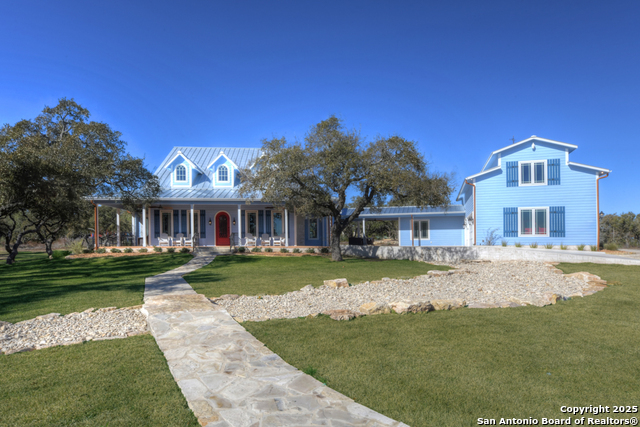 Listing photo id 3 for 13944 Fm 32