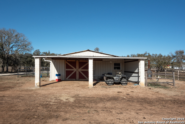 Listing photo id 61 for 13944 Fm 32