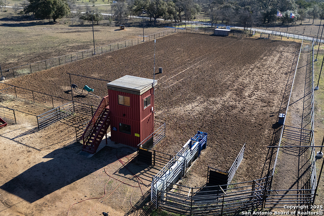Listing photo id 62 for 13944 Fm 32