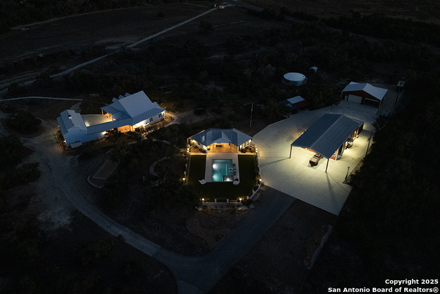 Listing photo id 64 for 13944 Fm 32