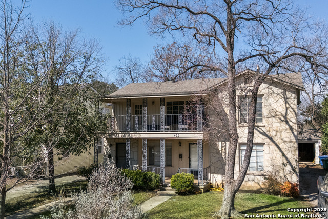 Image 5 of 25 For 423 Bryn Mawr
