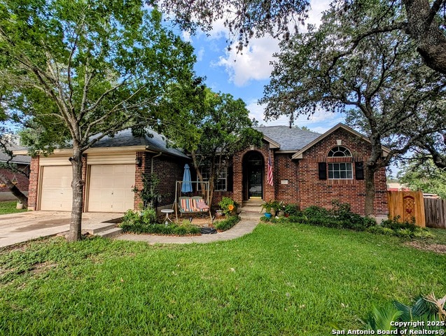 Listing photo id 0 for 7302 Chimney Bluff