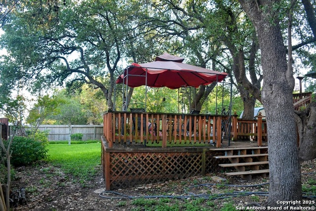 Listing photo id 29 for 7302 Chimney Bluff