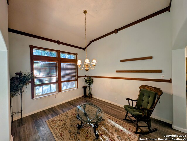 Listing photo id 6 for 7302 Chimney Bluff