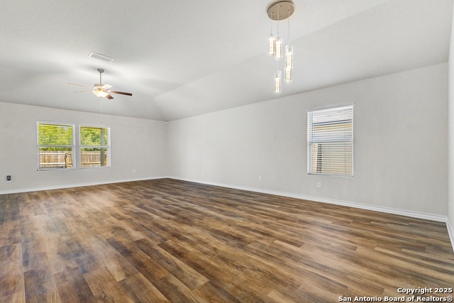 Image 10 of 29 For 6910 Emerald Valley