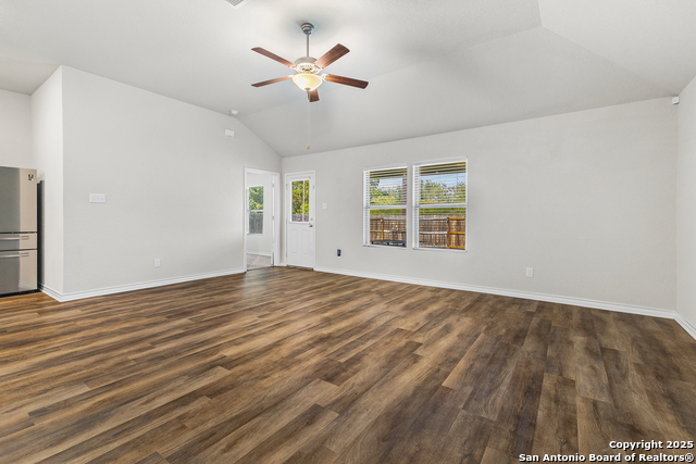 Image 15 of 29 For 6910 Emerald Valley