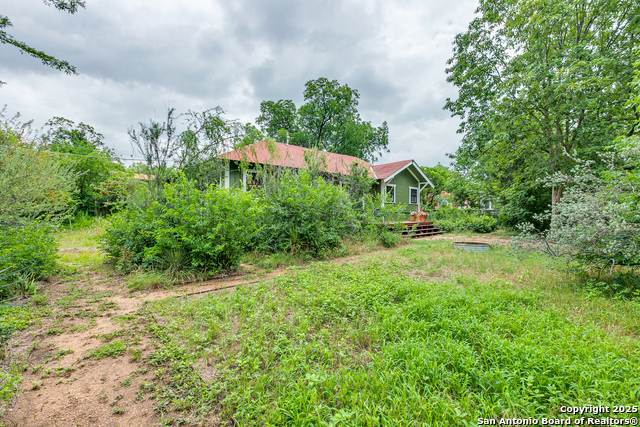 Listing photo id 22 for 1007 And 1013 Fulton