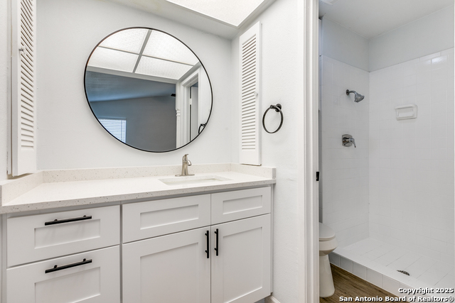 Image 21 of 25 For 9207 Overton