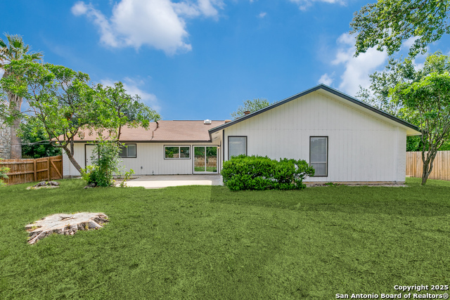 Image 24 of 25 For 9207 Overton