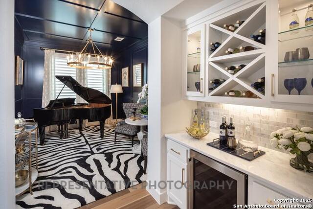Listing photo id 23 for 322 Dulce