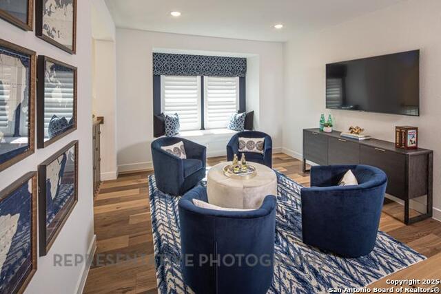 Listing photo id 30 for 322 Dulce