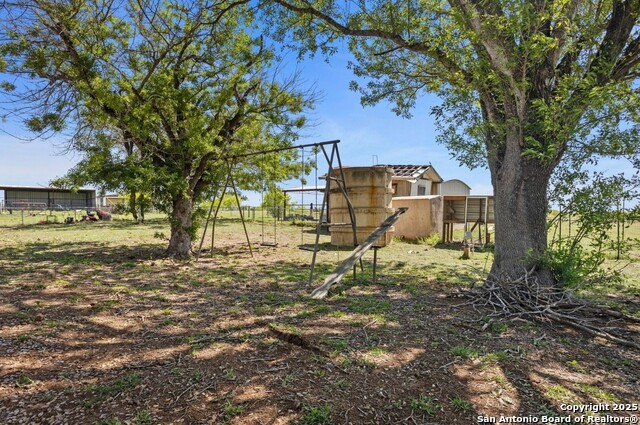 Image 14 of 18 For 12300 Fm 1333