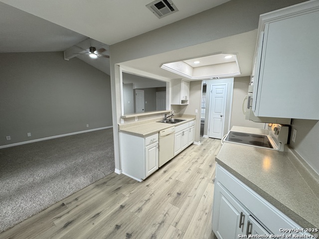Image 11 of 31 For 4023 Briar Hollow