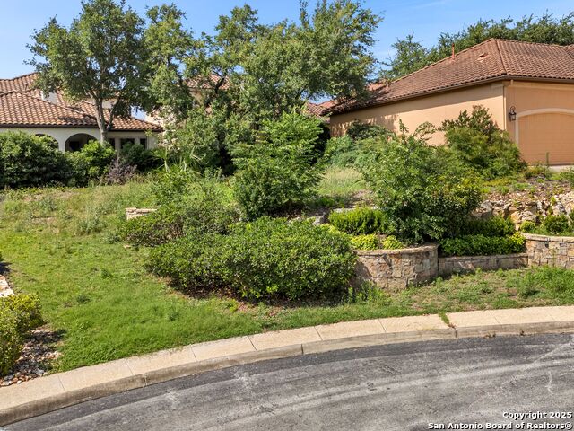 Listing photo id 2 for 1706 Wild Deer Circle