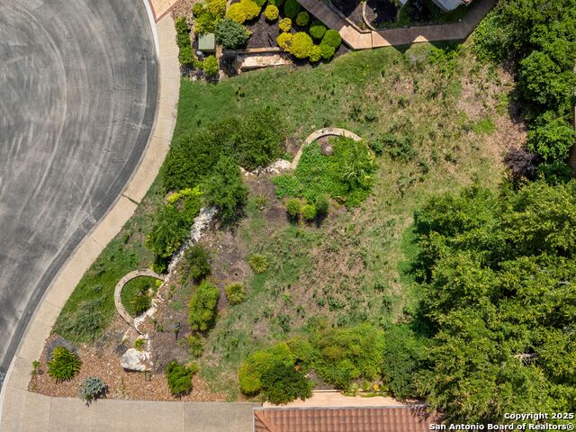 Listing photo id 5 for 1706 Wild Deer Circle