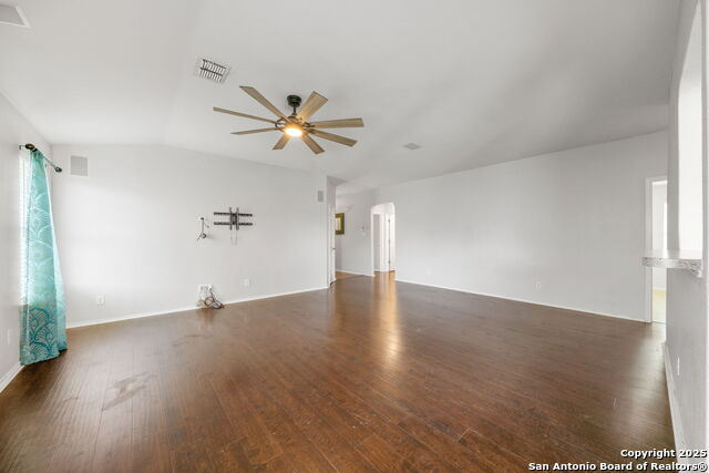 Listing photo id 19 for 10631 Arabian Sands