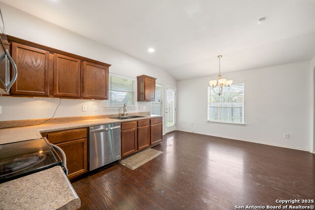 Listing photo id 21 for 10631 Arabian Sands