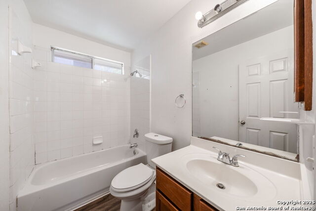 Listing photo id 25 for 10631 Arabian Sands