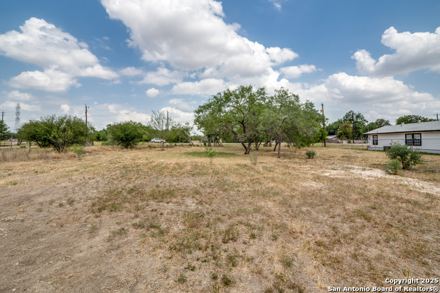 Image 5 of 13 For 13839 Somerset E