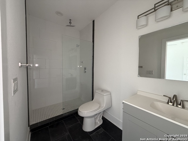 Image 13 of 18 For 715 Ogden  104