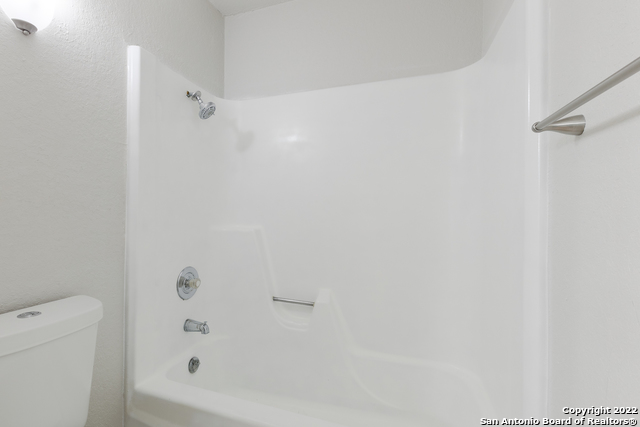 Image 14 of 22 For 6510 Spring Lark St