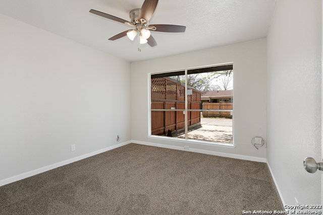 Image 18 of 22 For 6510 Spring Lark St