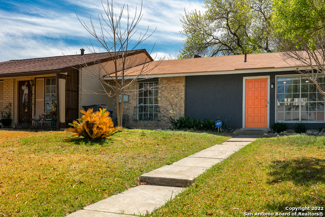 Image 4 of 22 For 6510 Spring Lark St
