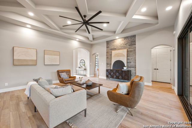 Listing photo id 12 for 1142 Pr 2771 Private Road