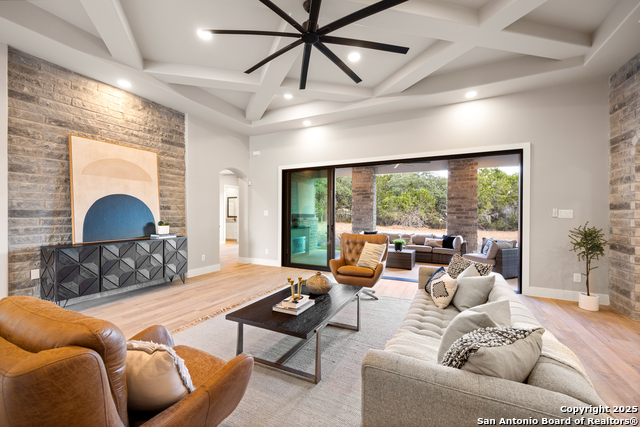 Listing photo id 15 for 1142 Pr 2771 Private Road