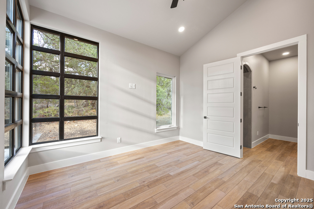 Listing photo id 31 for 1142 Pr 2771 Private Road