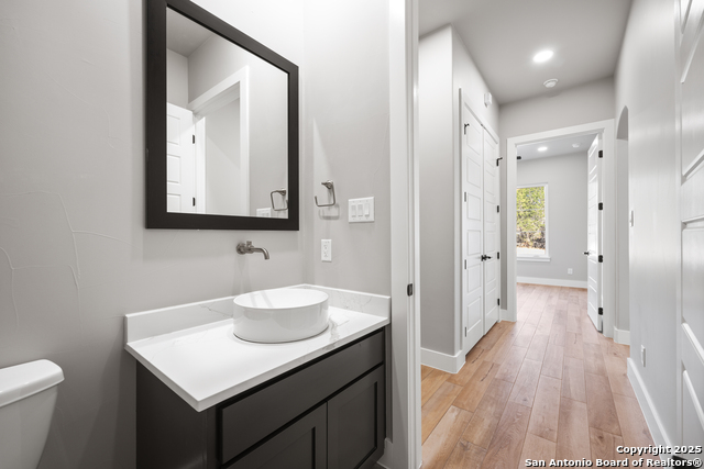 Listing photo id 34 for 1142 Pr 2771 Private Road