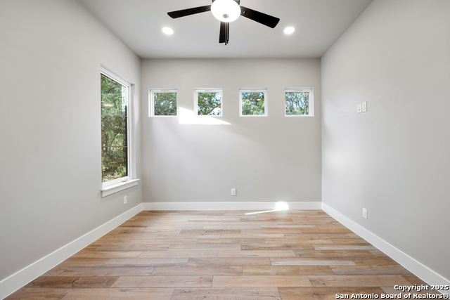 Listing photo id 35 for 1142 Pr 2771 Private Road