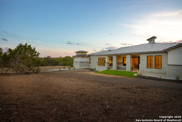 Listing photo id 39 for 1142 Pr 2771 Private Road