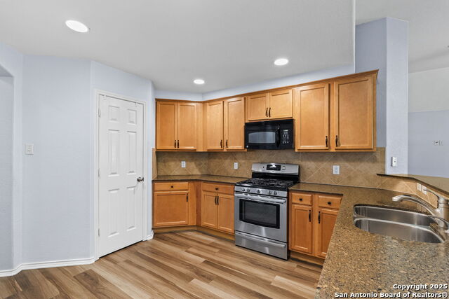 Listing photo id 8 for 9606 Ed Wiseman