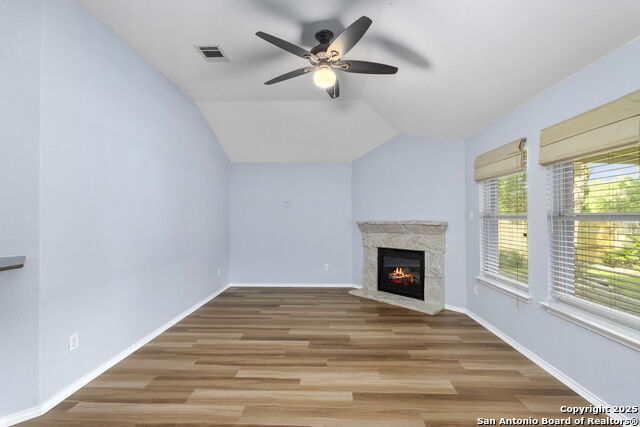 Listing photo id 10 for 9606 Ed Wiseman