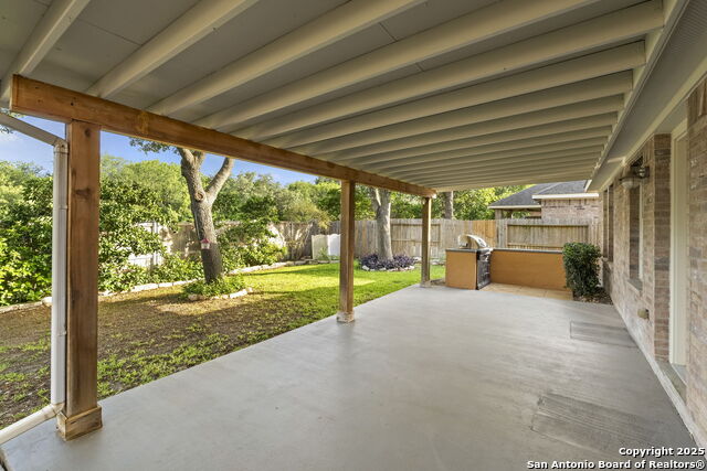 Listing photo id 24 for 9606 Ed Wiseman