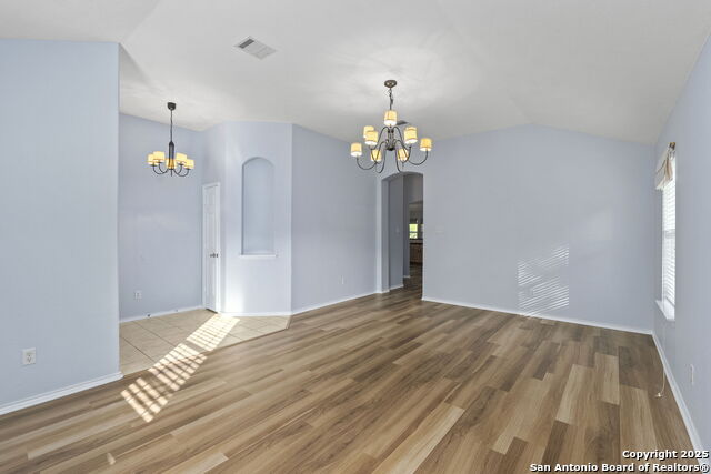 Listing photo id 5 for 9606 Ed Wiseman