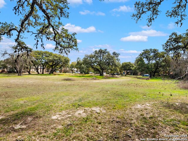 Listing photo id 9 for 116 Bess