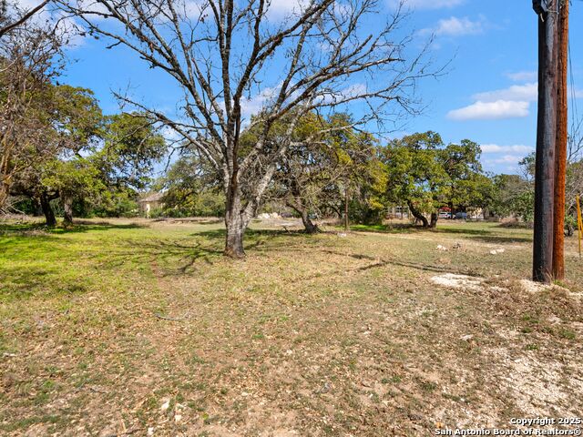 Listing photo id 21 for 116 Bess