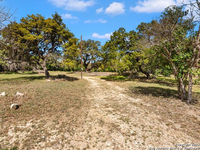 Listing photo id 2 for 116 Bess