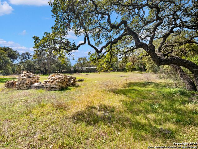 Listing photo id 5 for 116 Bess