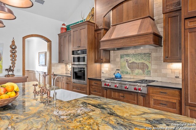 Listing photo id 11 for 357 Cypress Estates